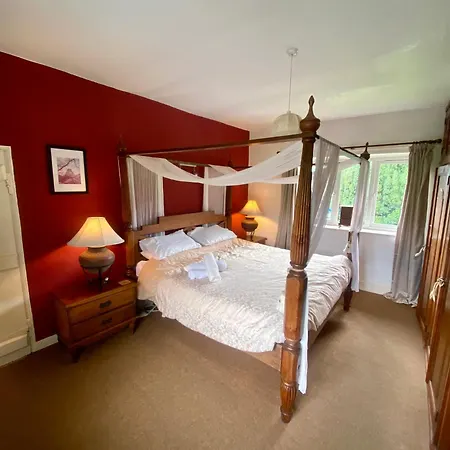 לינה וארוחת בוקר School House פאטרדייל