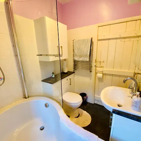 Bed and Breakfast School House *